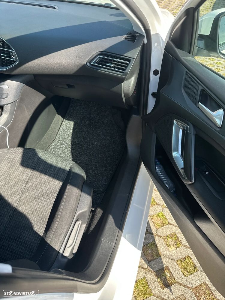 Peugeot 308 SW 1.5 BlueHDi Business Line - 11