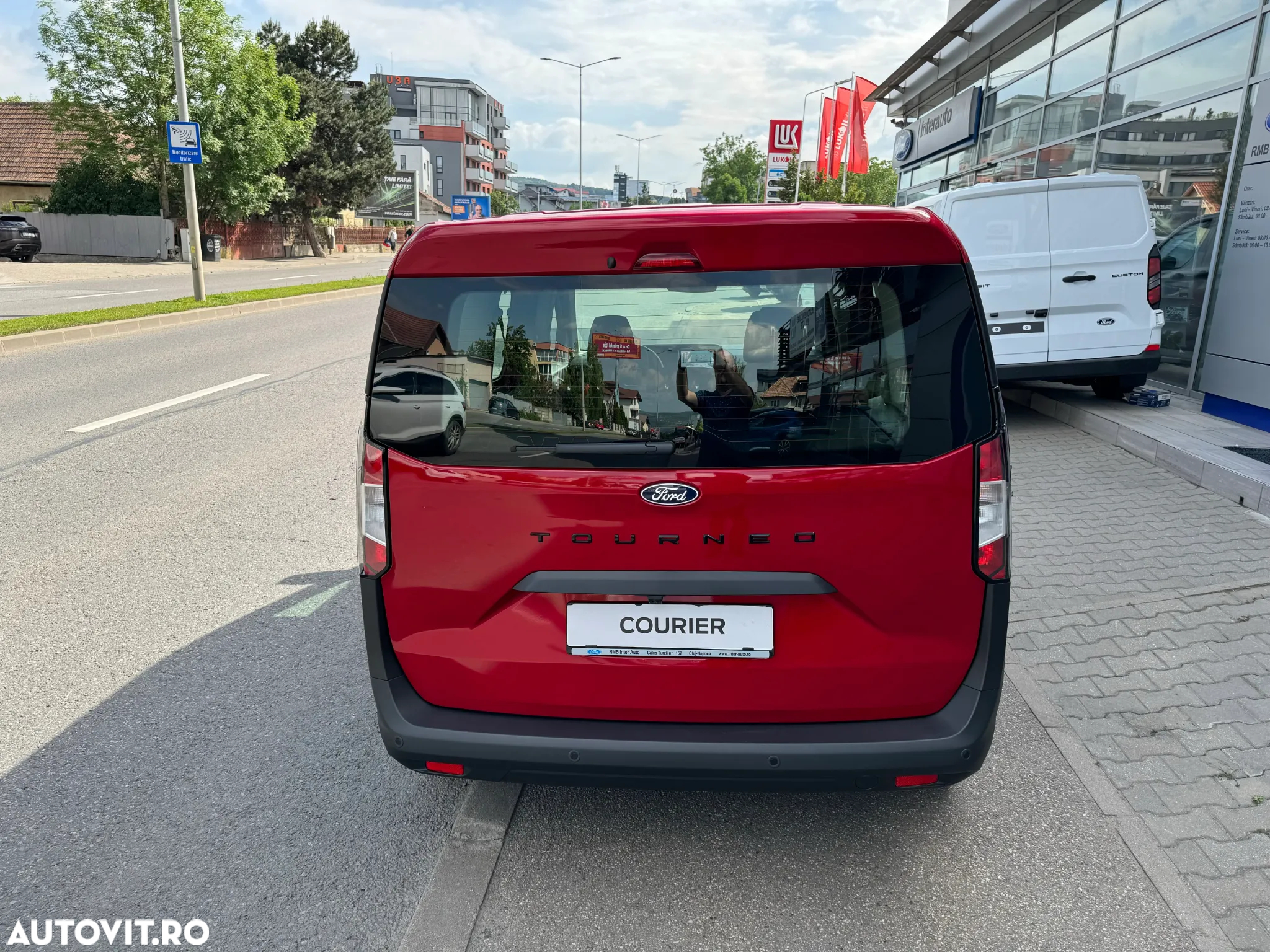 Ford Tourneo Courier 1.0 EcoBoost Trend - 9