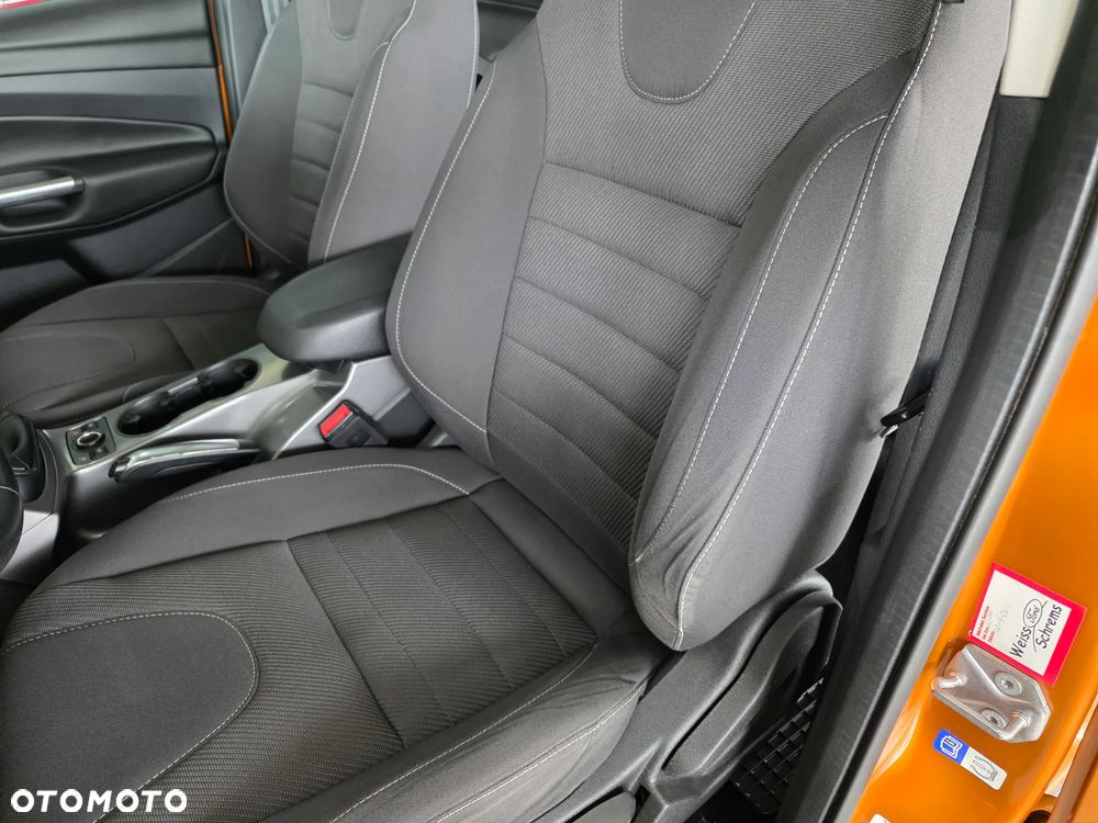 Ford Kuga - 17