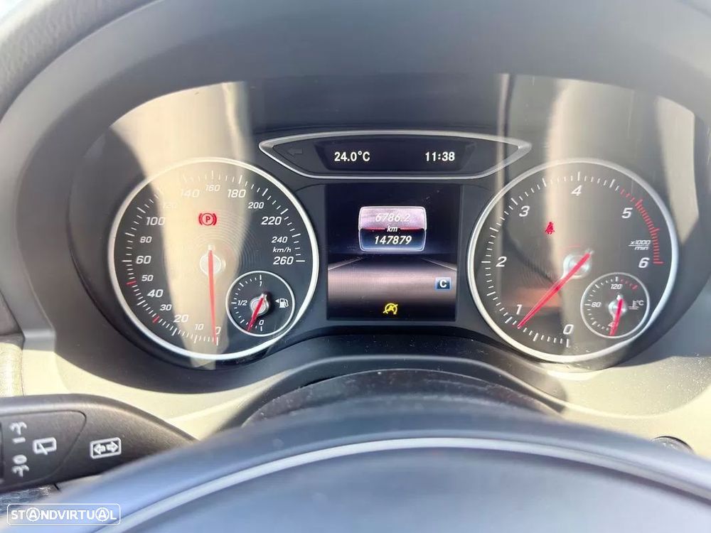 Mercedes-Benz A 180 CDI AMG Line - 15