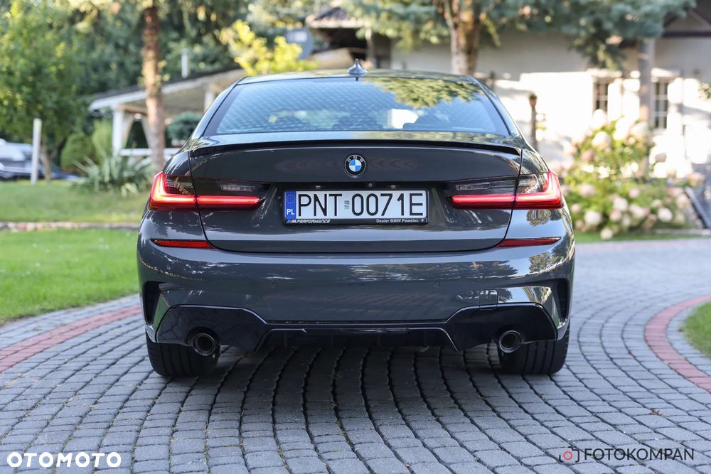 BMW Seria 3 2019 photo 5