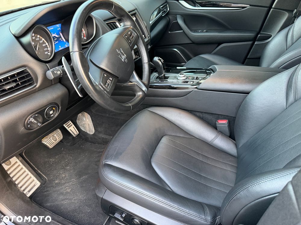 Maserati Levante - 25