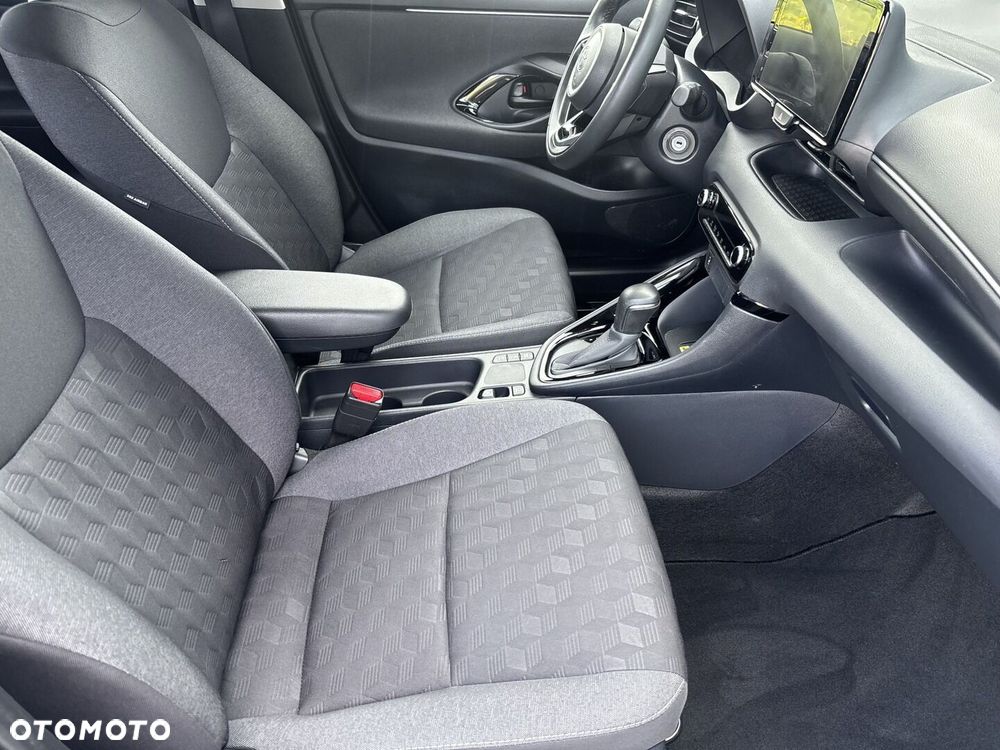 Toyota Yaris Hybrid 1.5 Style - 16