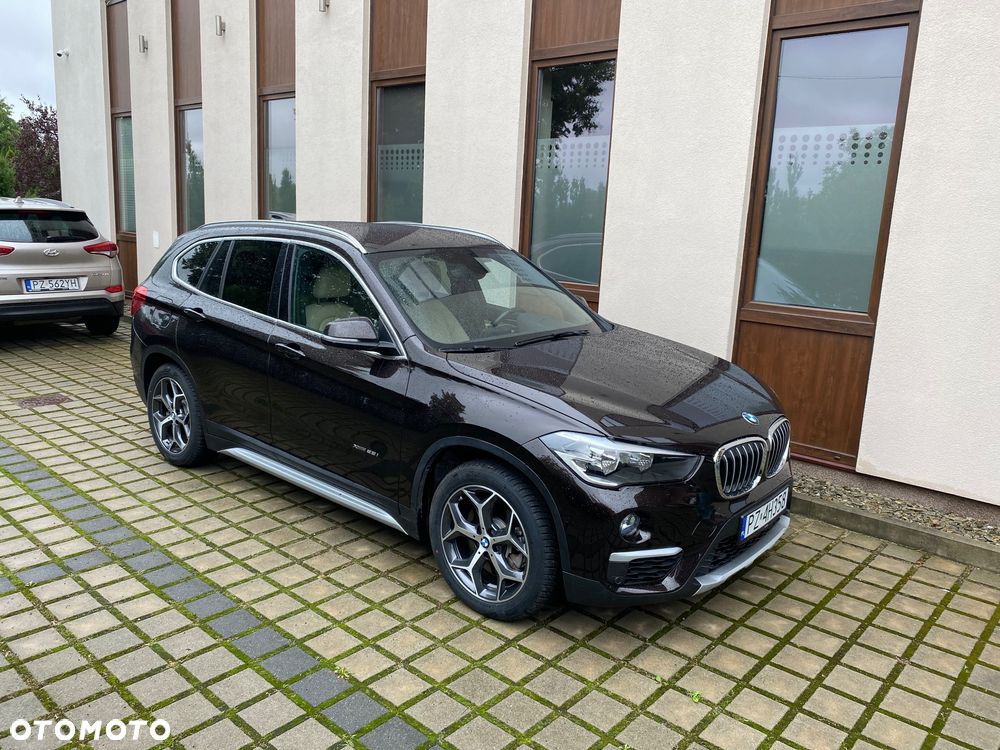 BMW X1 xDrive25i Advantage sport - 1