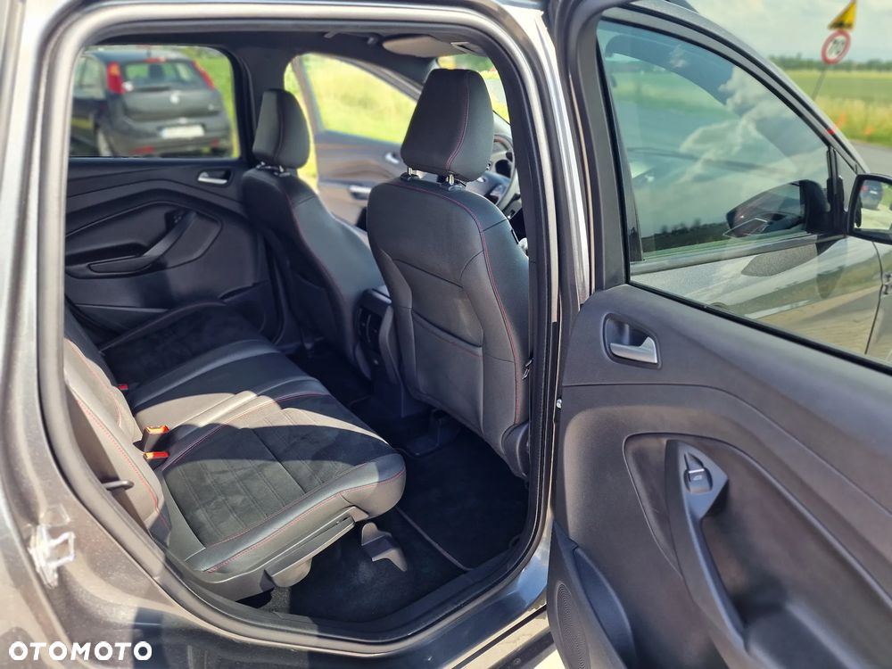 Ford Kuga 1.5 EcoBlue ST-LINE - 26