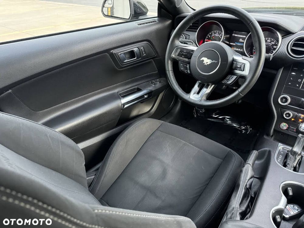 Ford Mustang - 19