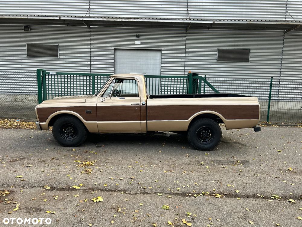 Chevrolet C-20 - 4