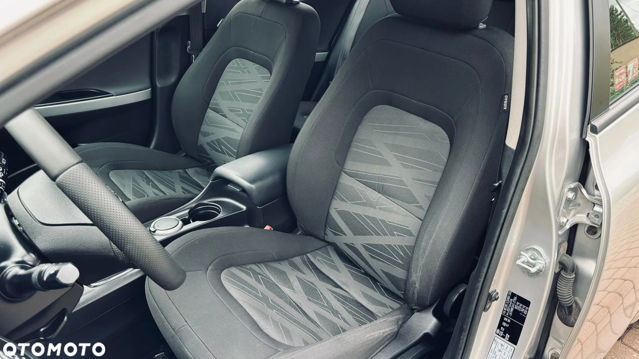 Kia Ceed - 34