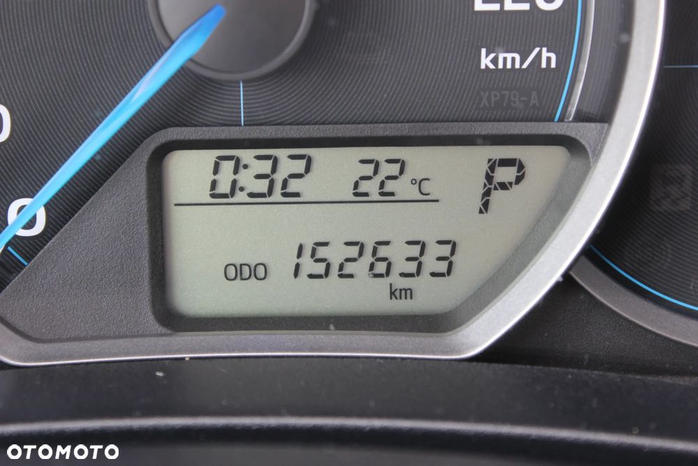 Toyota Yaris Hybrid 100 Premium - 26