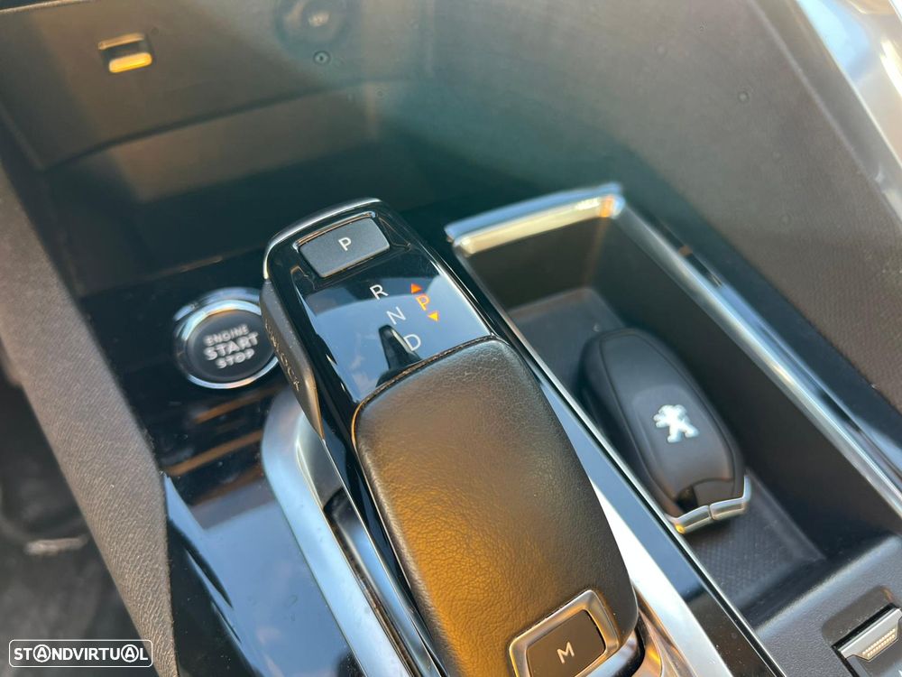Peugeot 3008 PureTech 130 Stop & Start GPF EAT8 Active - 9