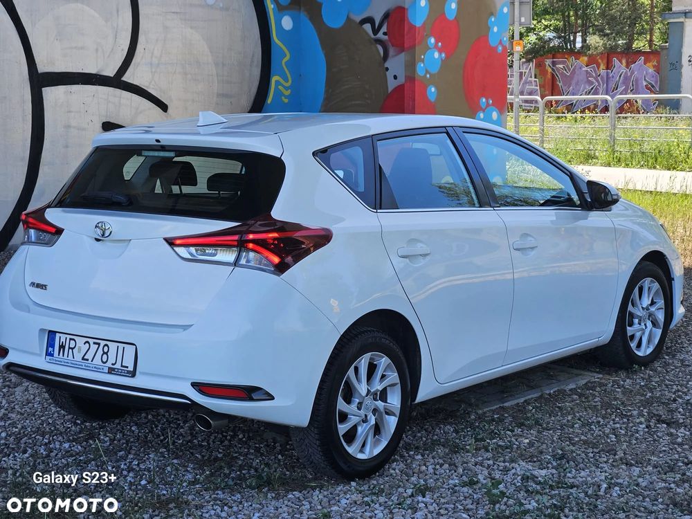 Toyota Auris 1.2 T Prestige - 4