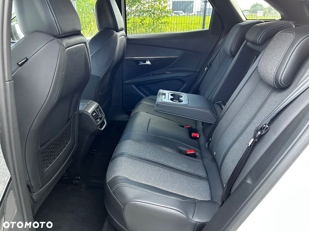 Peugeot 3008 225 e-EAT8 Allure Pack - 35