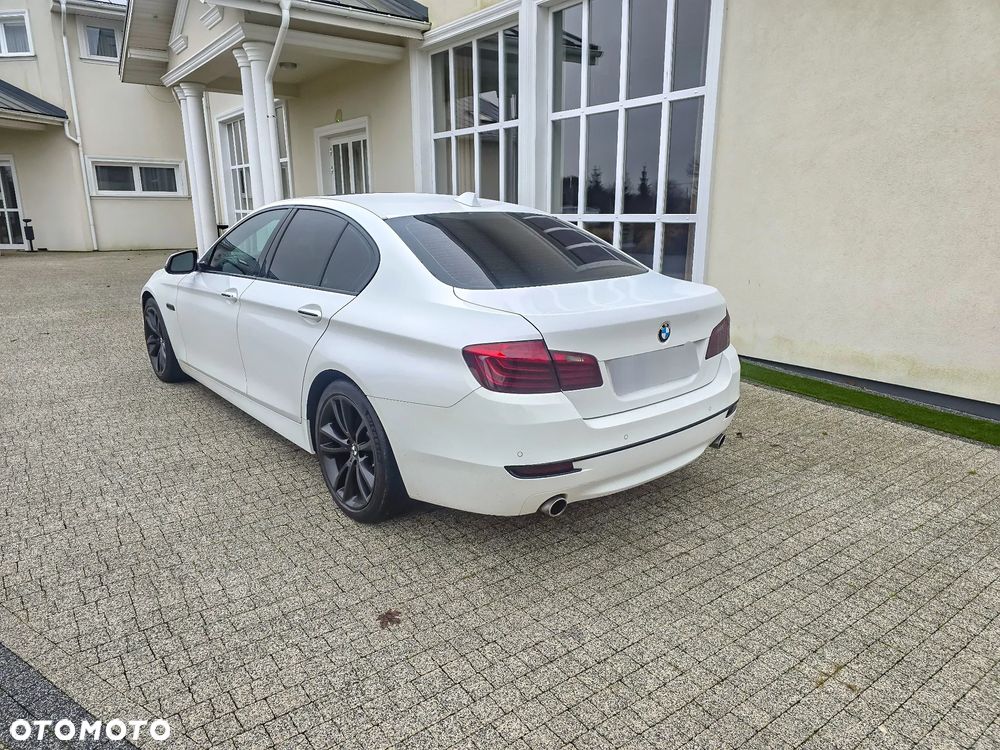 BMW Seria 5 535i xDrive Luxury Line - 11