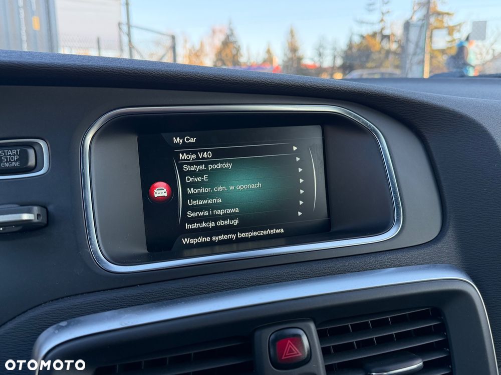 Volvo V40 D3 Momentum - 13