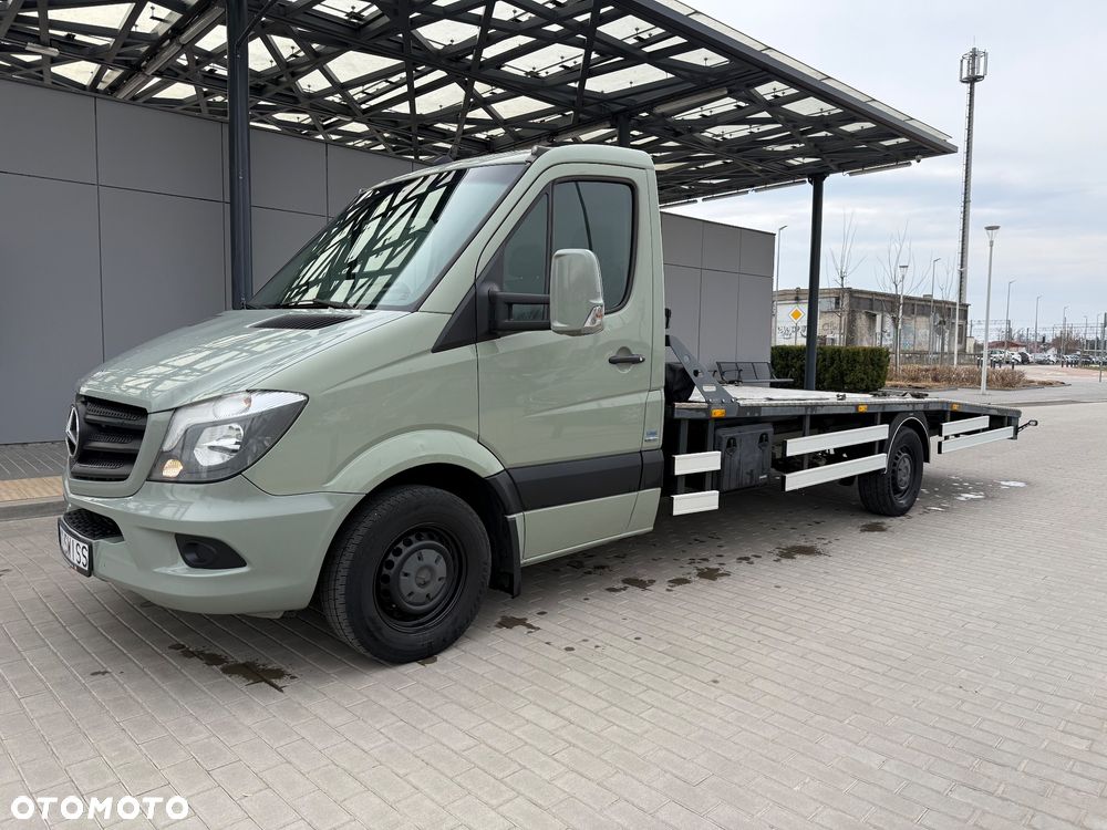 Mercedes-Benz Sprinter - 1