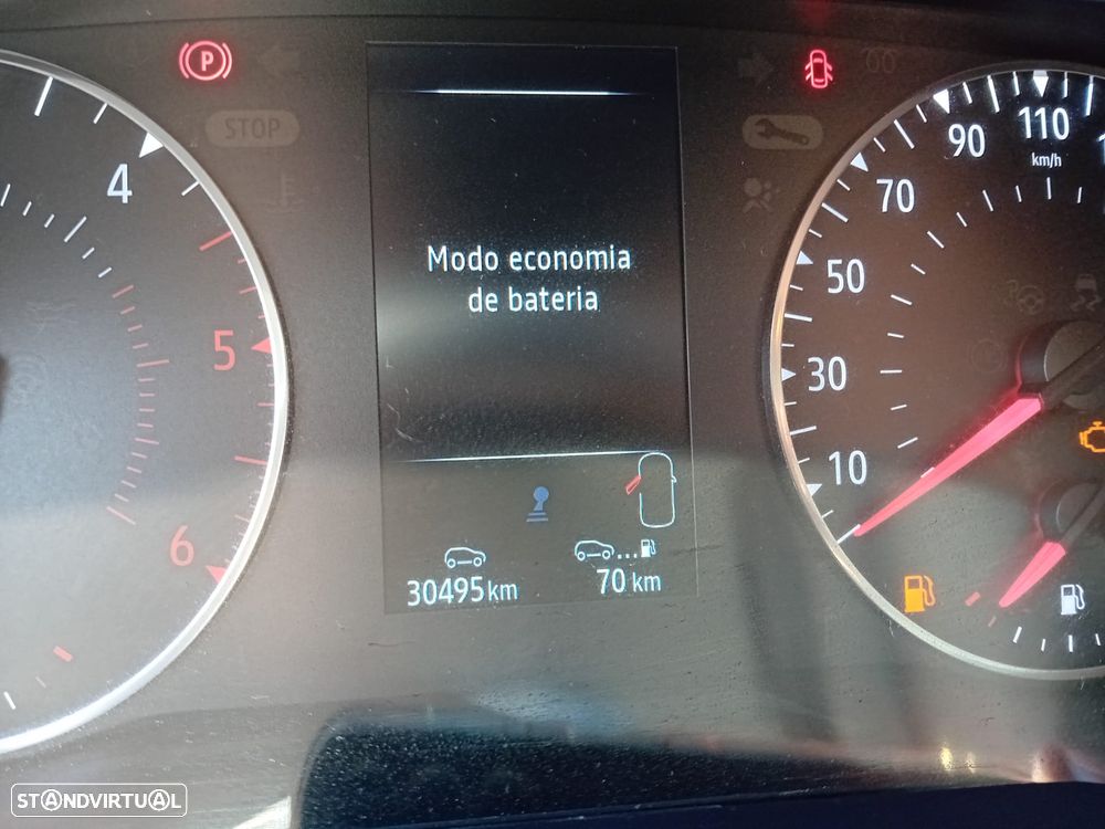 Renault Trafic III (F82) - 11