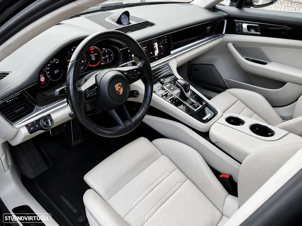 Porsche Panamera 4 E-Hybrid Platinum Edition - 13