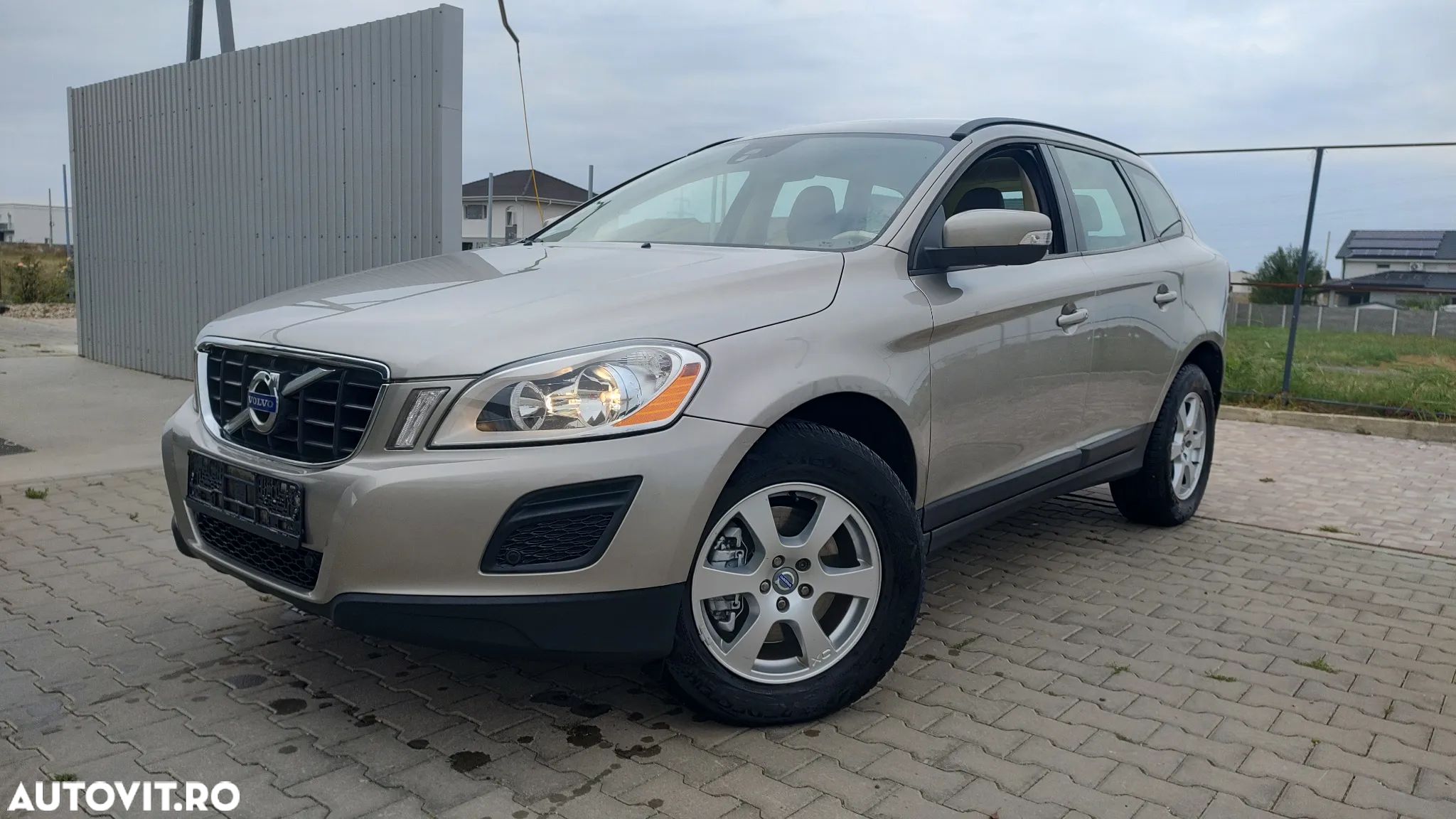 Volvo XC 60 D3 Kinetic - 1