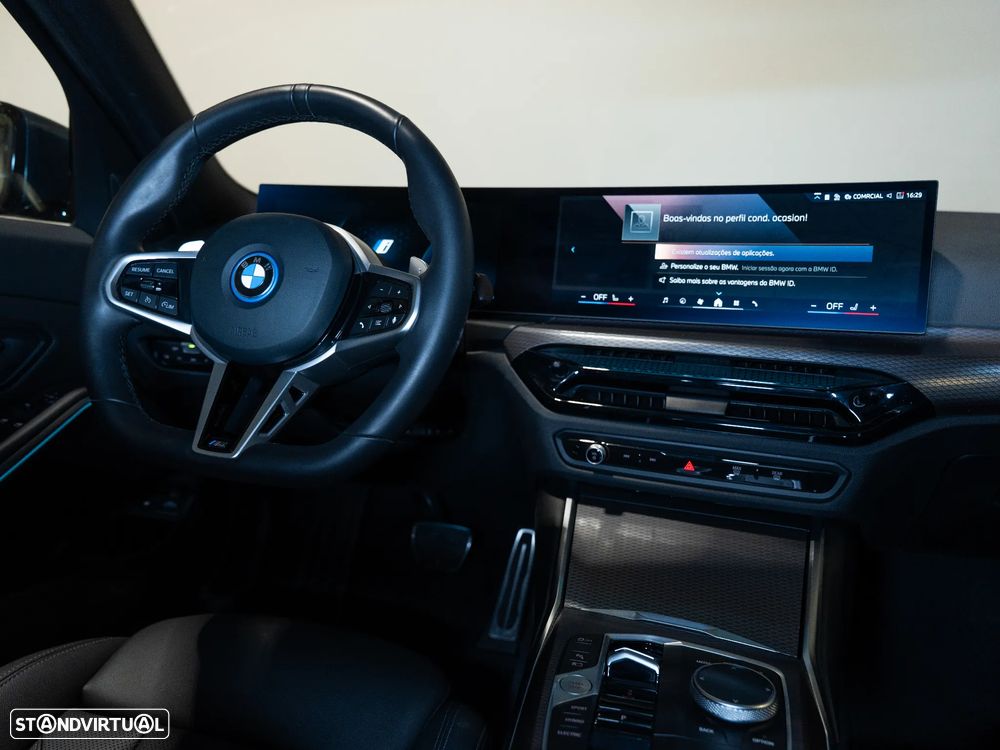 BMW 330 e Pack Desportivo M Auto - 5