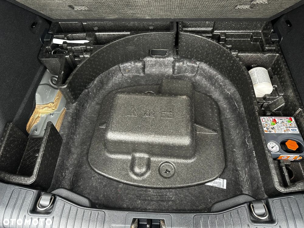 Ford Kuga - 28