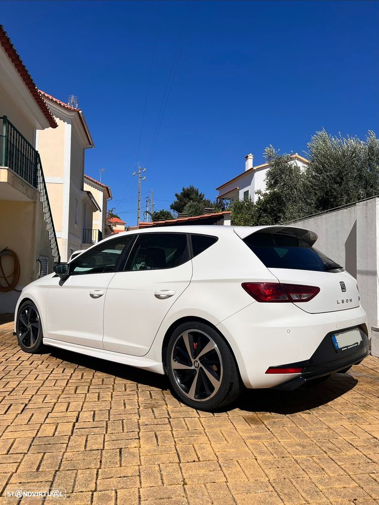SEAT Leon 2.0 TDI DPF S&S FR - 4