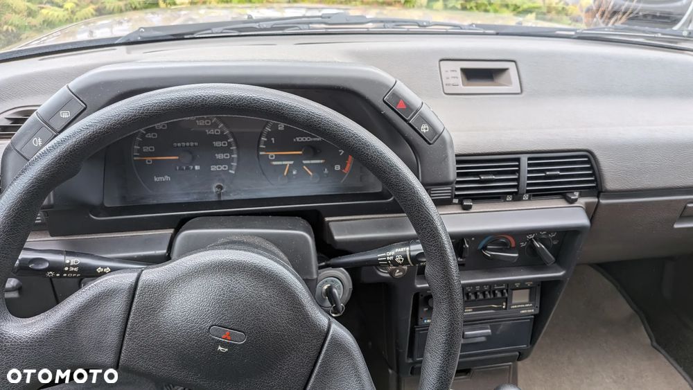 Mitsubishi Lancer - 8