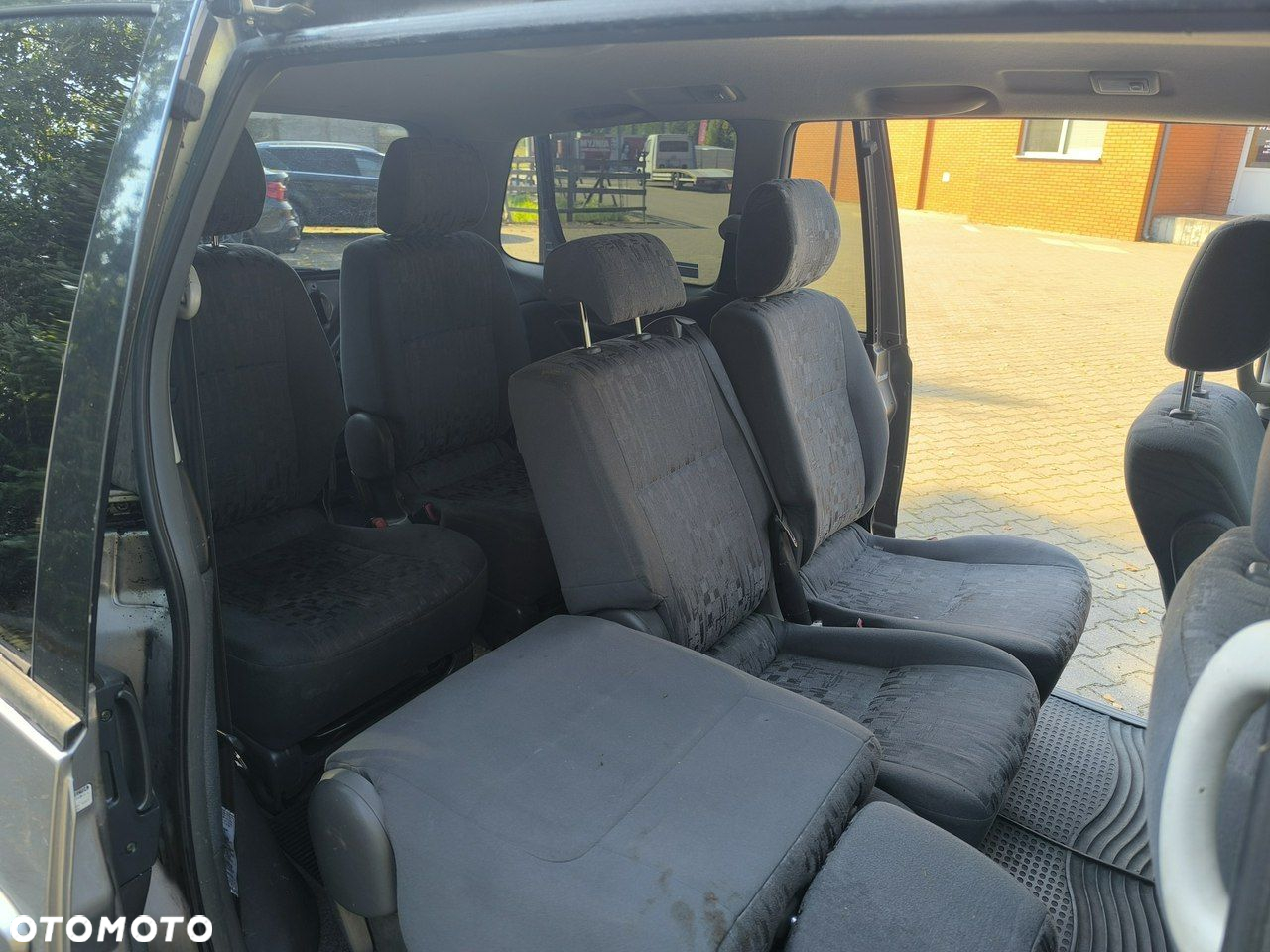 Toyota Previa - 16