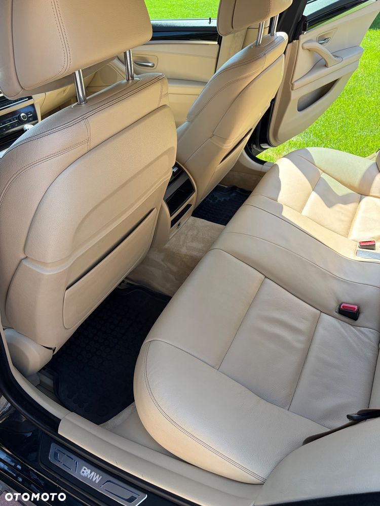 BMW Seria 5 520d Luxury Line - 21