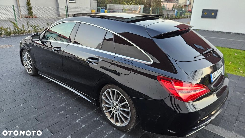 Mercedes-Benz CLA 220 4Matic 7G-DCT AMG Line - 30