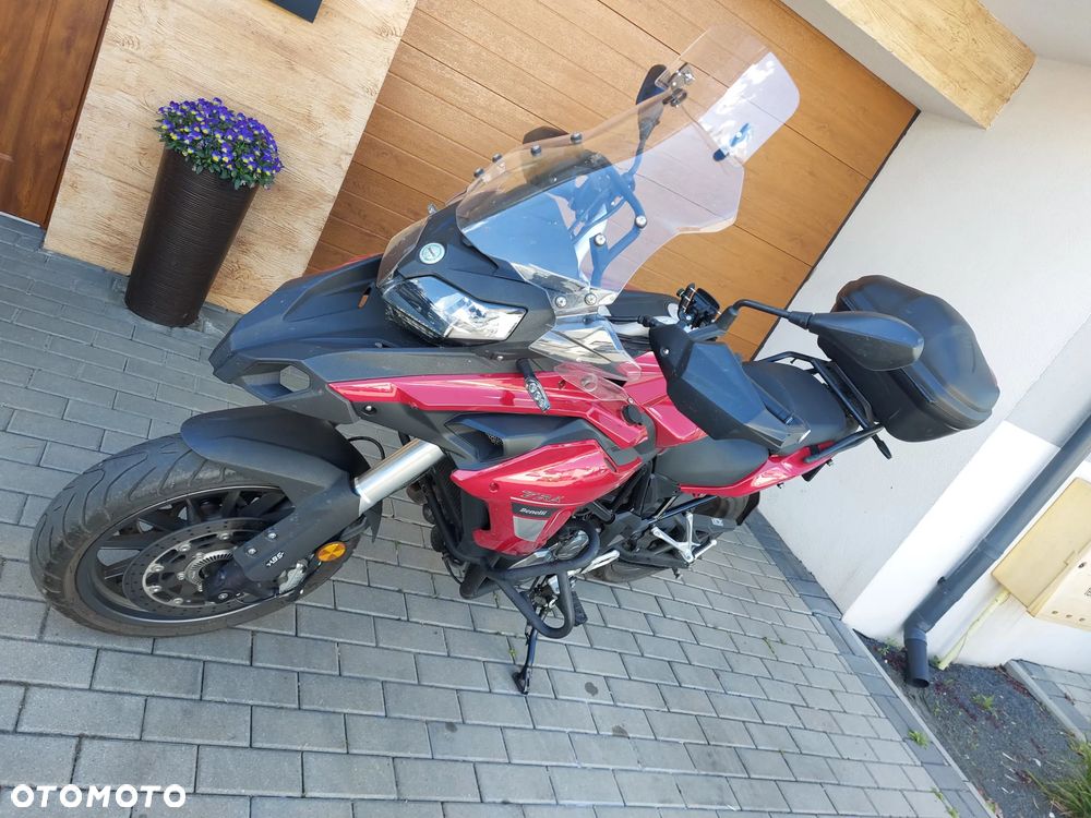 Benelli TRK 502 - 11