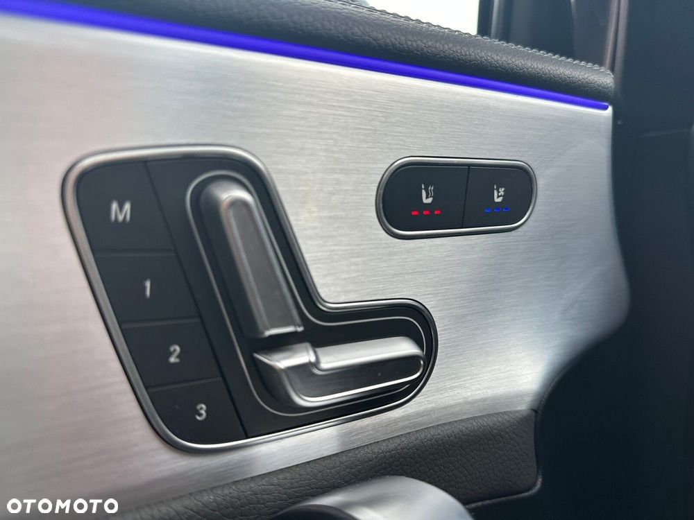 Mercedes-Benz Klasa A 35 AMG 4-Matic 7G-DCT - 25