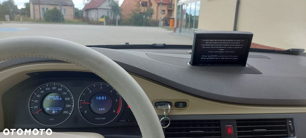Volvo V70 2.0D Momentum - 27