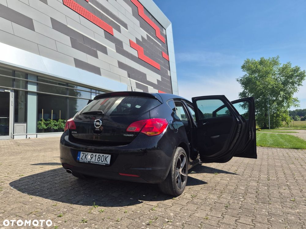 Opel Astra 1.4 Turbo - 2