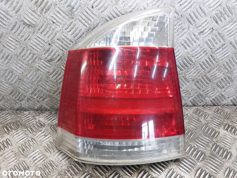 LAMPA LEWY TYŁ OPEL VECTRA C LIFT SEDAN 13131001 - 1