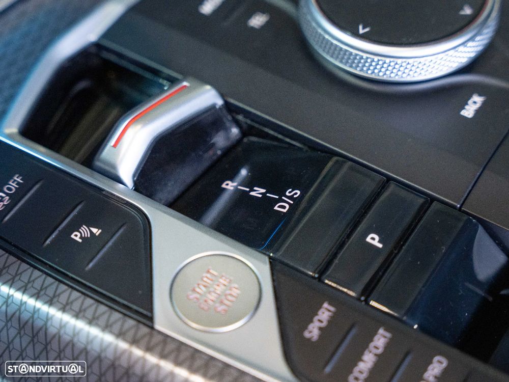 BMW 320 d Pack Desportivo M Auto - 16