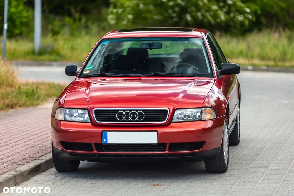 Audi A4 Limousine - 11