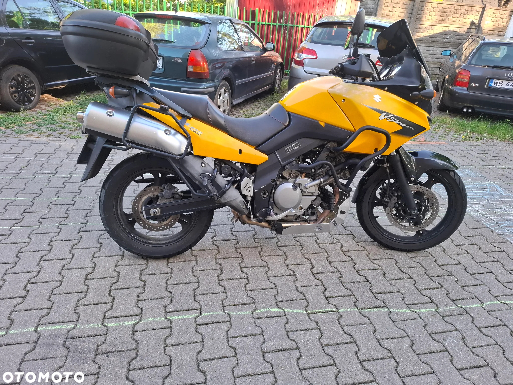 Suzuki DL - 4