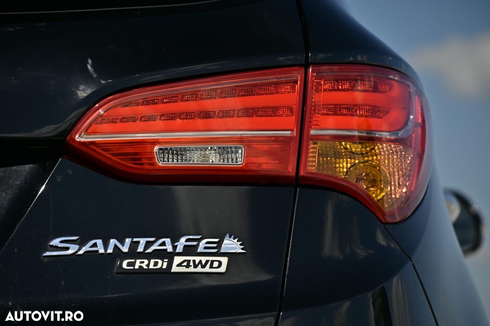 Hyundai Santa Fe Grand 2.2 CRDI 4WD Automatik Premium - 14
