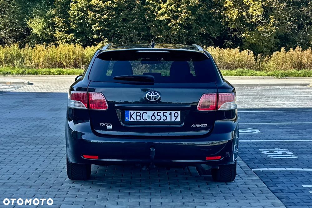 Toyota Avensis 2.0 D-4D Premium - 3