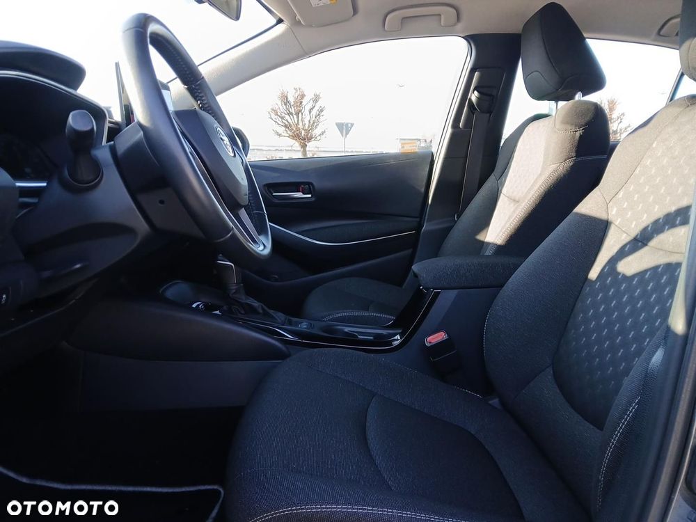 Toyota Corolla 1.8 Hybrid Comfort - 16