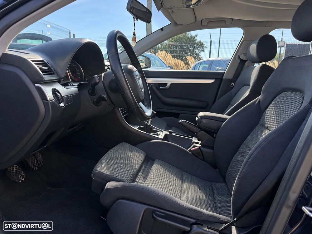 Audi A4 Avant 2.0 TDi - 10