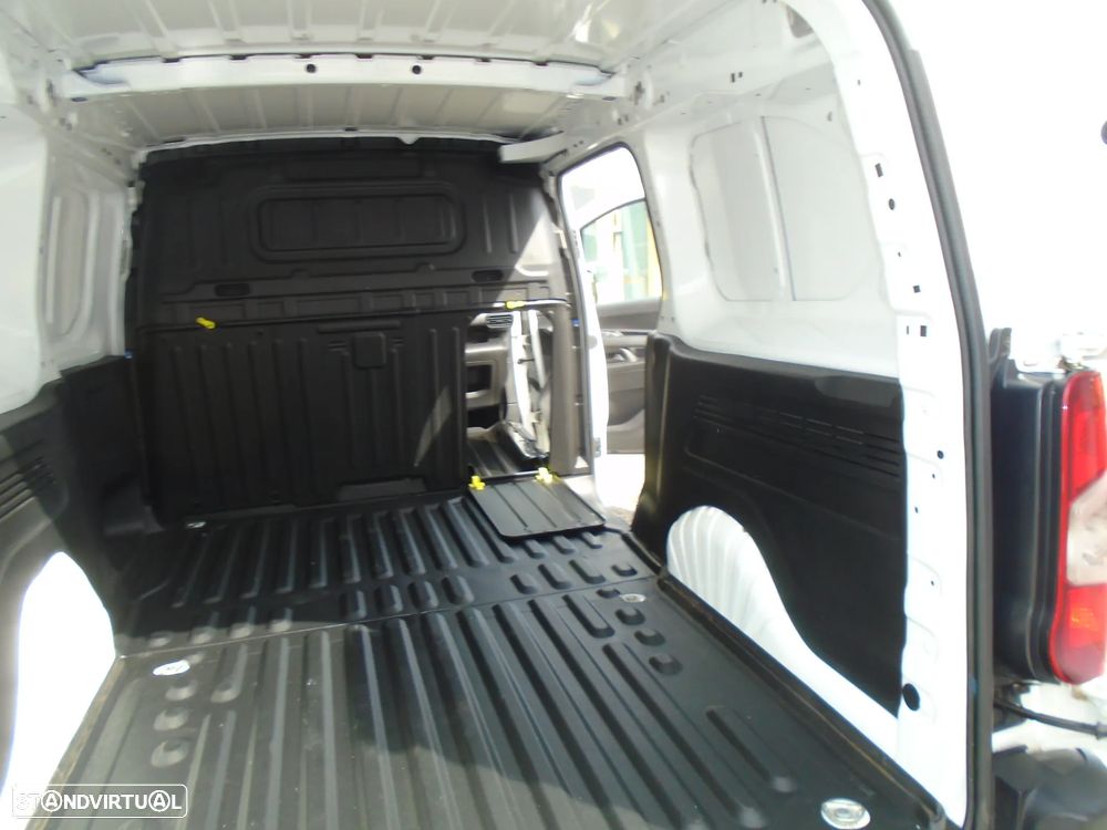 Toyota Proace City-LONGA-L2-H2- NACIONAL-IVA DEDUTIVEL- Ecrân -CX 6 V - 31