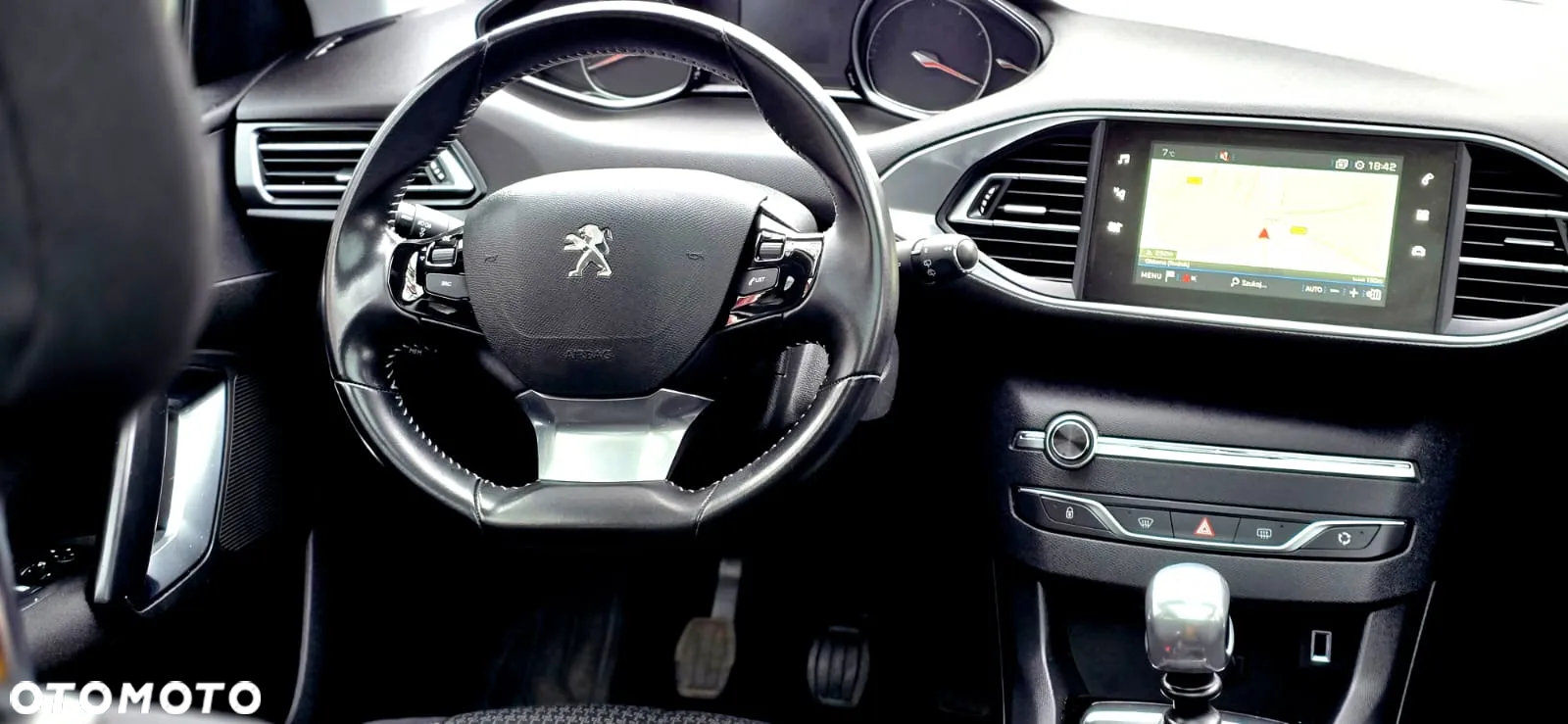 Peugeot 308 1.2 PureTech Allure S&S - 20