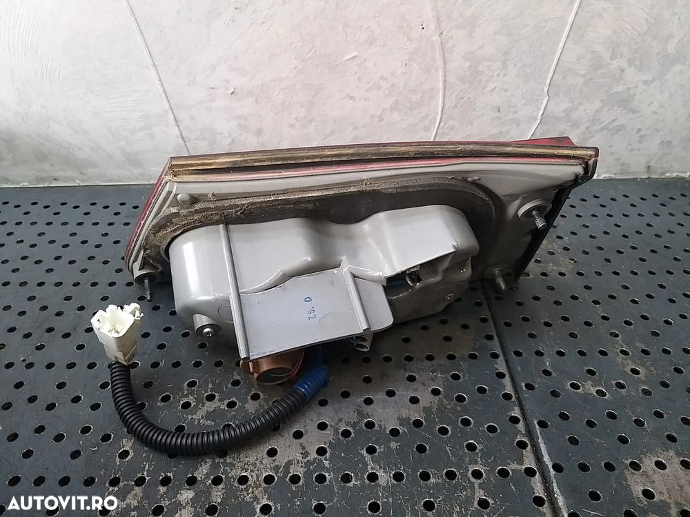 Stop tripla lampa stanga haion lexus is xe20 1090037 - 2