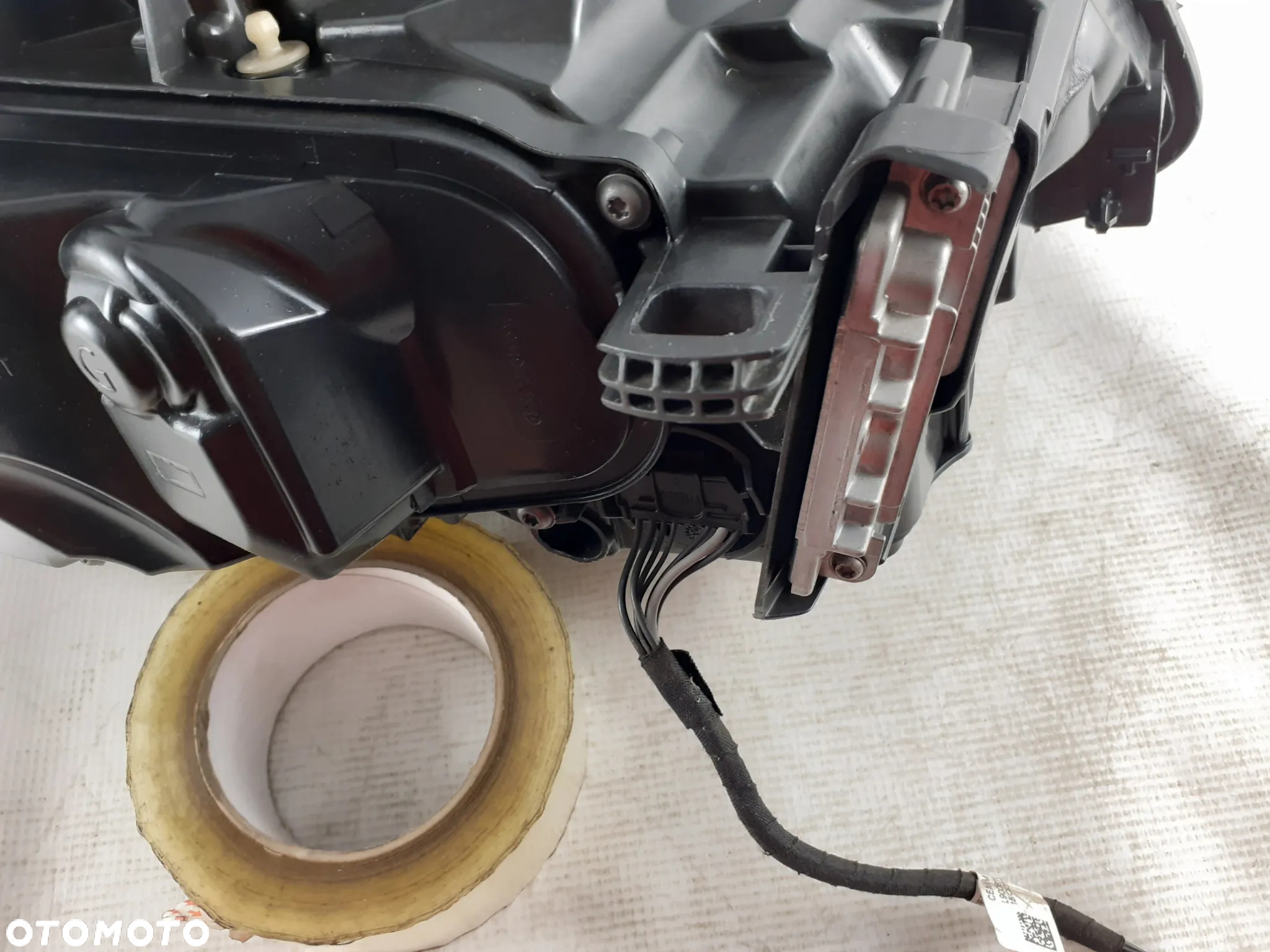 Lampa Volvo lewa XC60 Bi xenon skrętny 13-18r EUR - 13