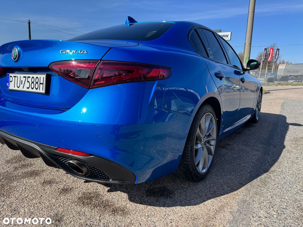 Alfa Romeo Giulia 2.0 Turbo Veloce Q4 - 24