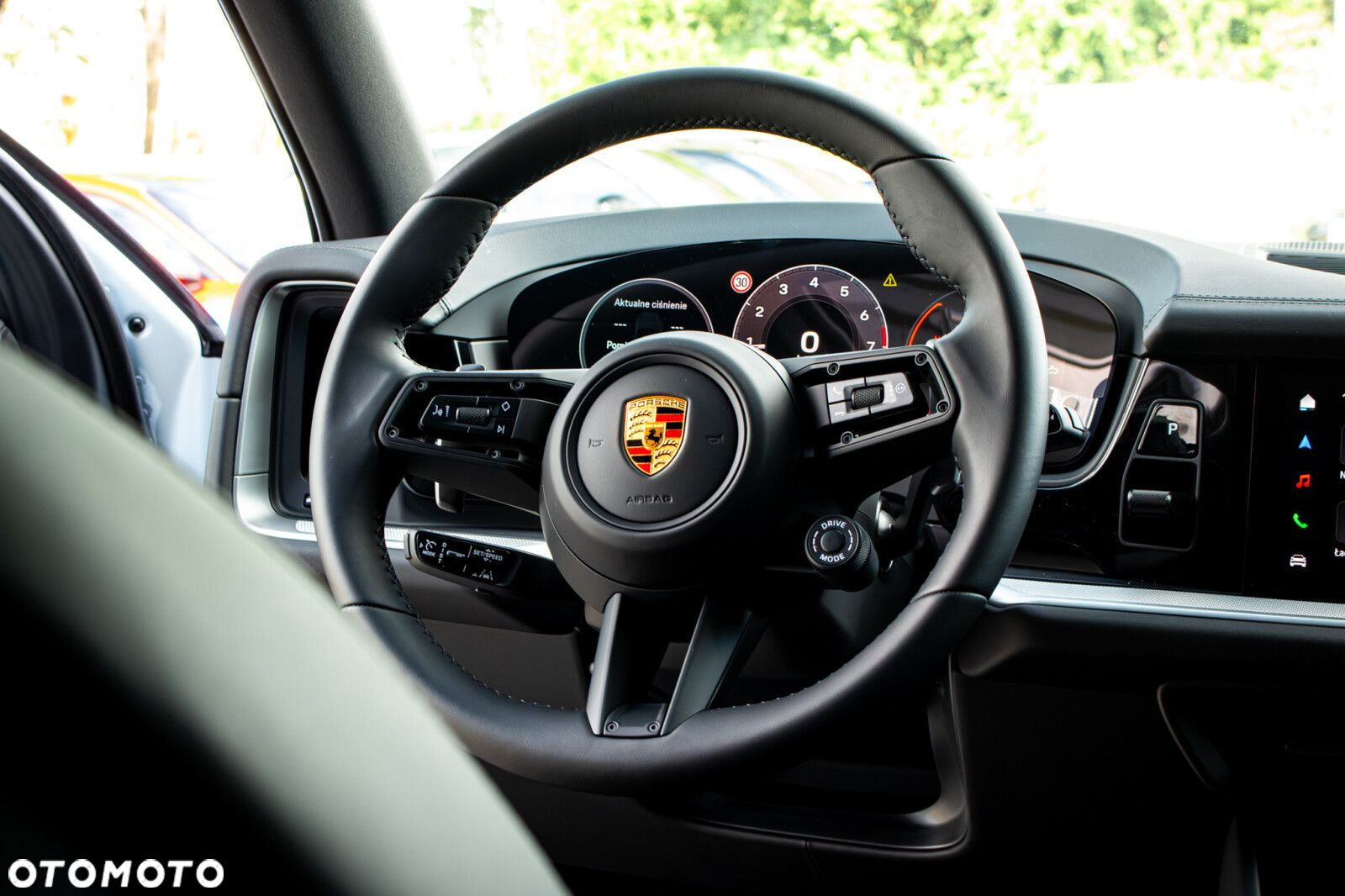 Porsche Cayenne - 16
