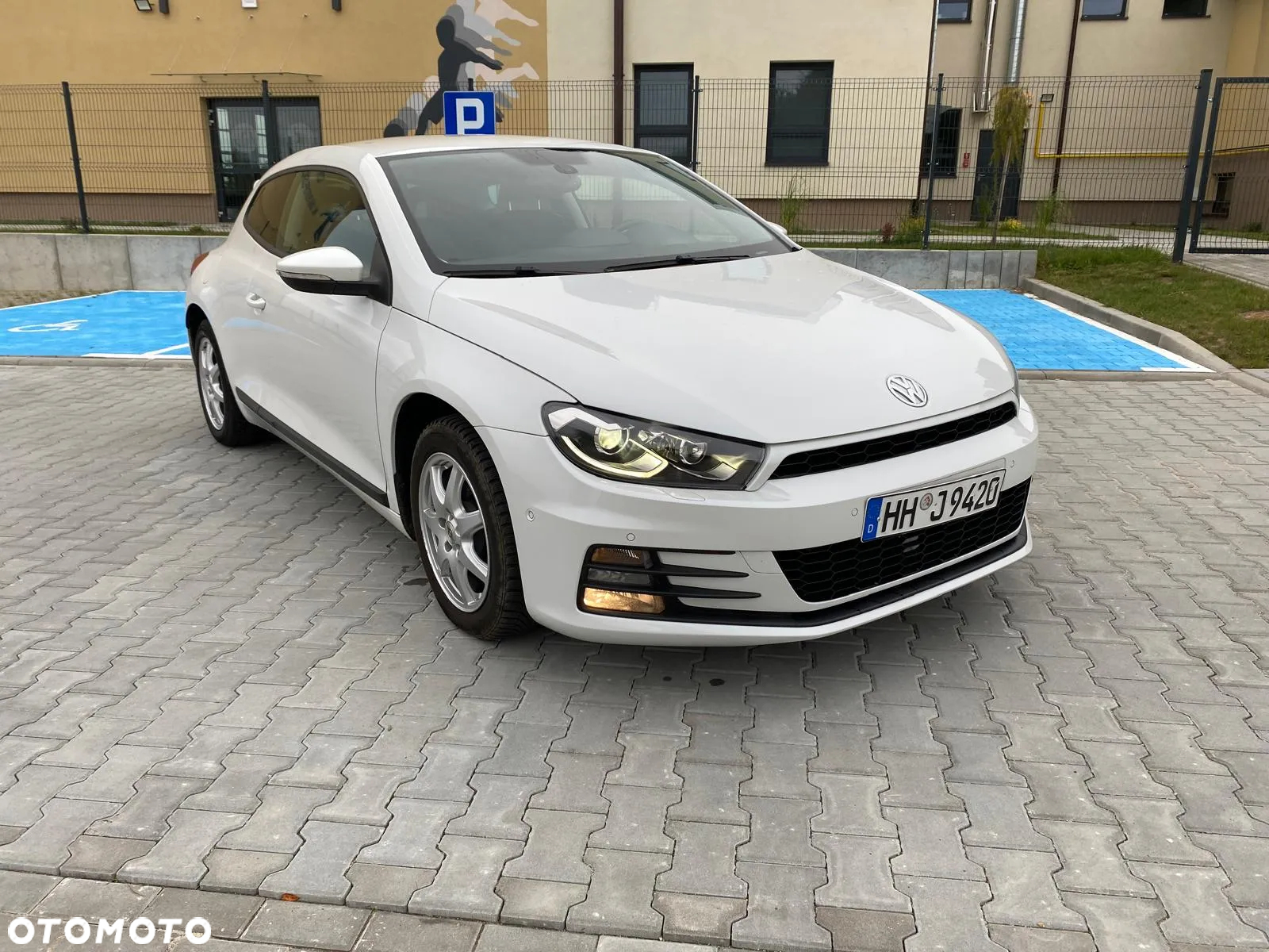 Volkswagen Scirocco 2.0 TSI (BlueMotion Technology) - 3