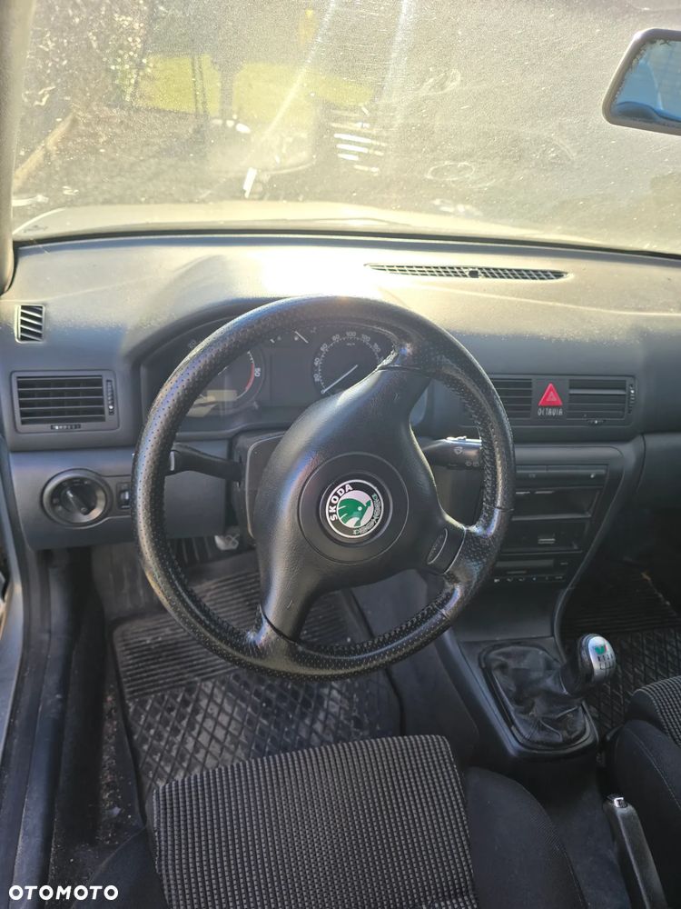 Skoda Octavia 1.9 TDI Ambiente - 2