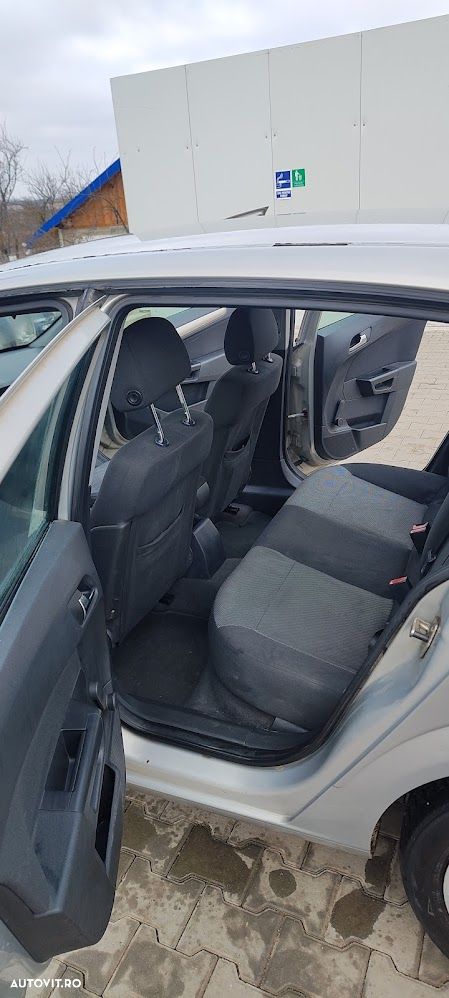 Opel Astra 1.9 CDTI Enjoy - 8